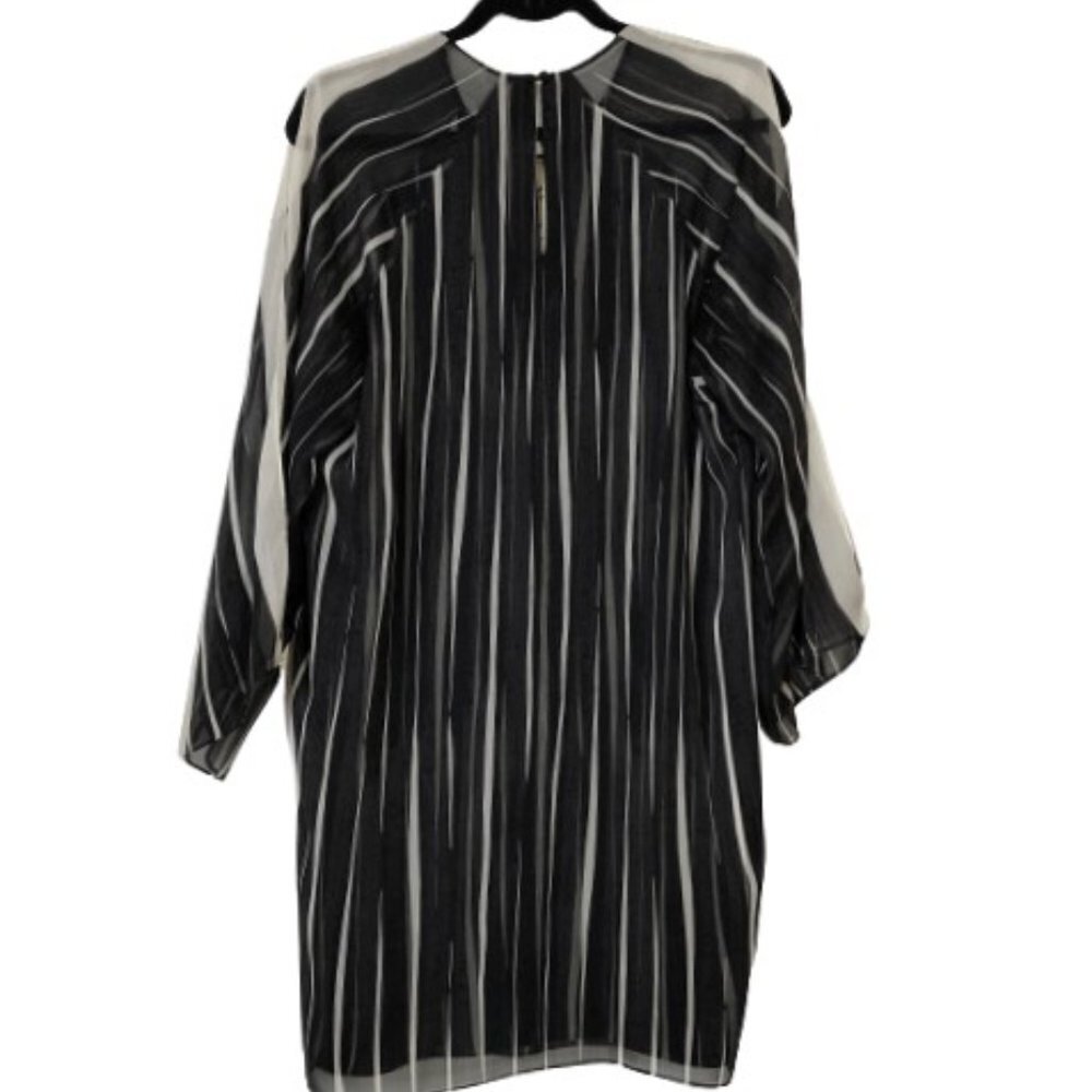 Halston Heritage Striped Crinkle Chiffon square link detail shift dress - Picture 13 of 16
